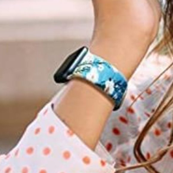 NEW Daisy Apple Watch band main image 4
